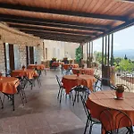 Hotel Il Castello Assise