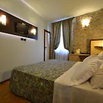 Hotel Il Castello Assise
