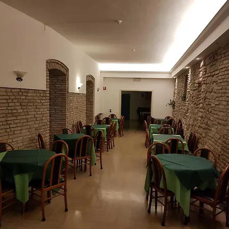 Il Castello Отель Ассизи