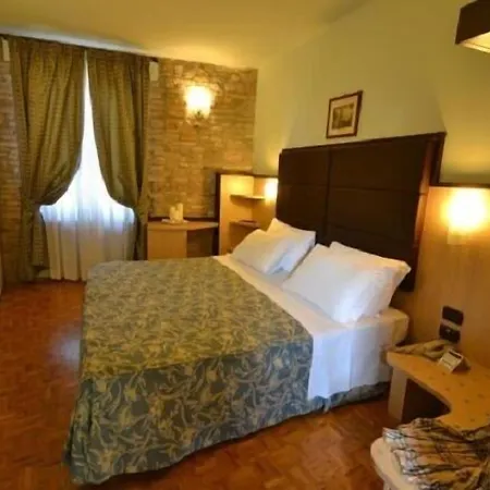 Il Castello 3* Ασίζη