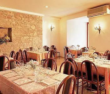 Il Castello 3* أسيسي