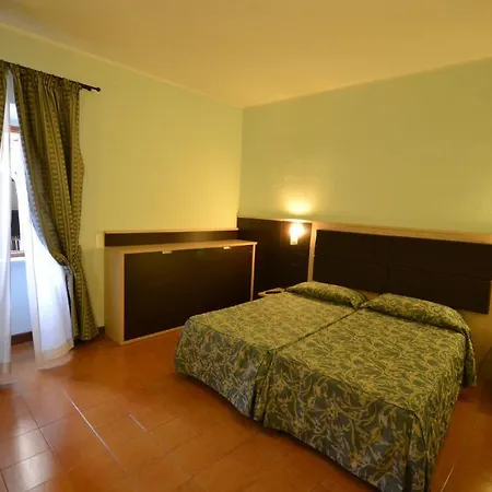 Il Castello 3* أسيسي